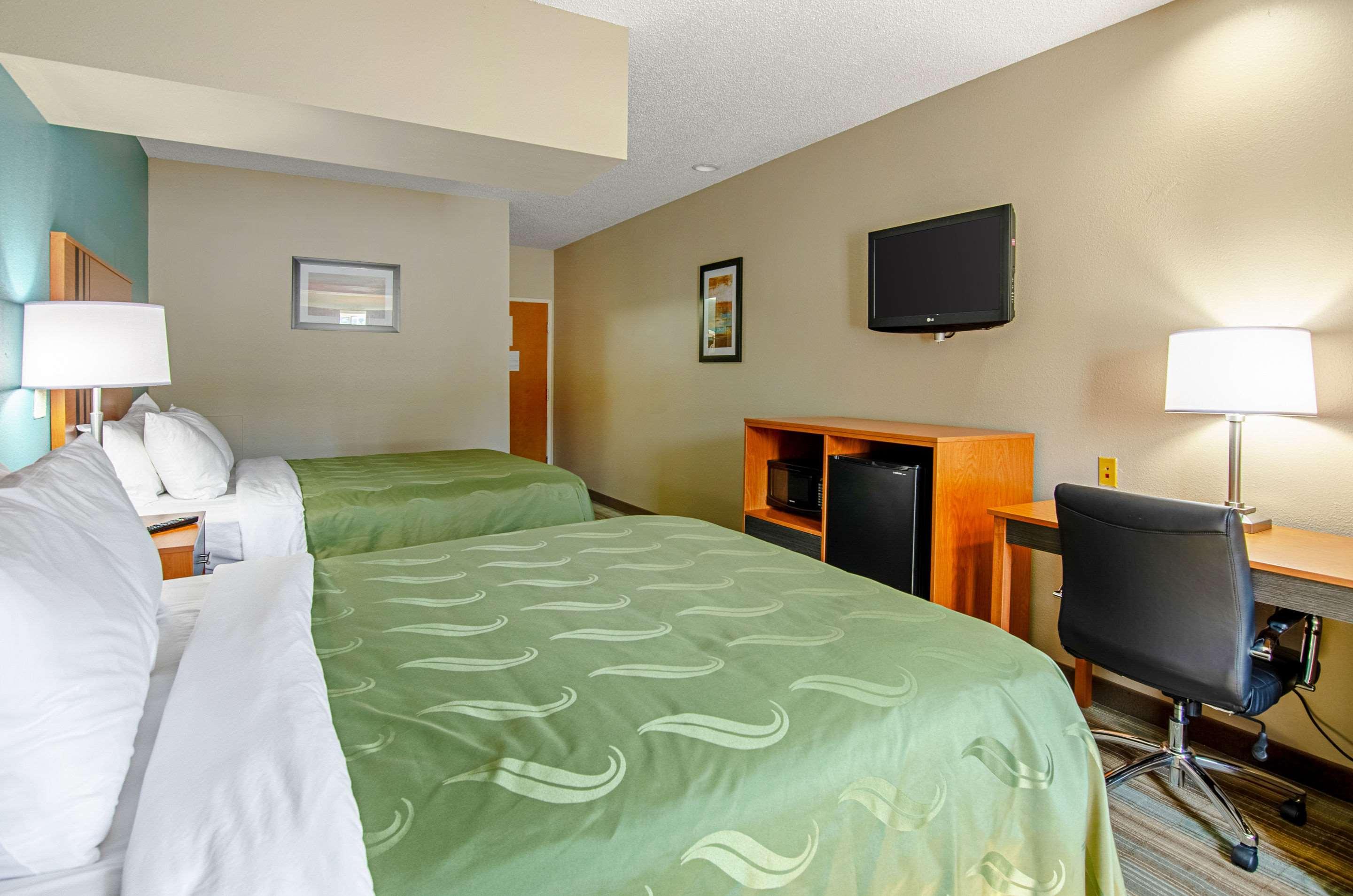 Quality Inn & Suites I-81 Exit 7 Бристоль Экстерьер фото