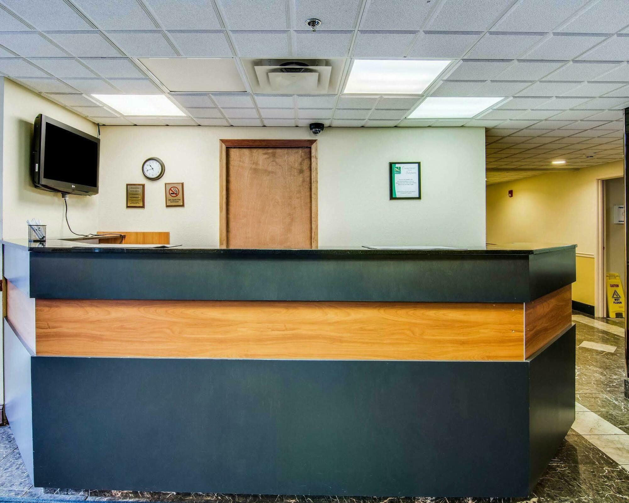 Quality Inn & Suites I-81 Exit 7 Бристоль Экстерьер фото