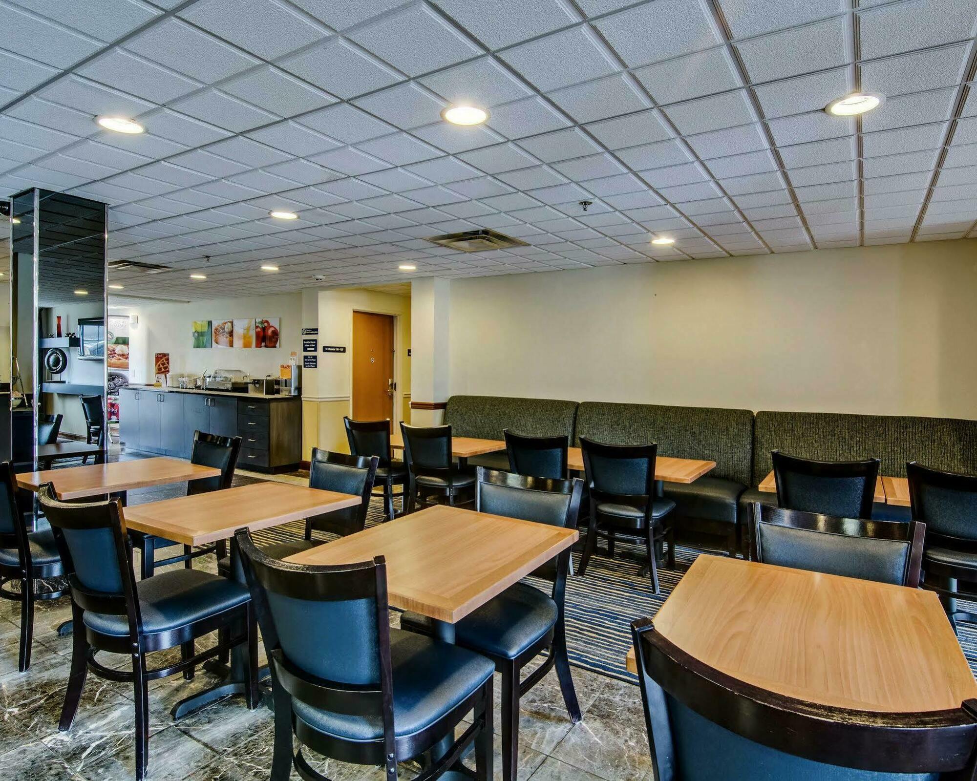Quality Inn & Suites I-81 Exit 7 Бристоль Экстерьер фото